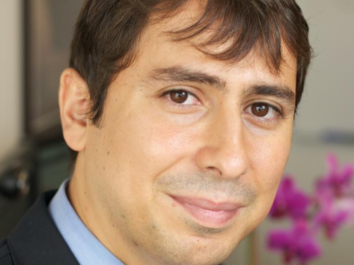 Prof. Hamdar headshot
